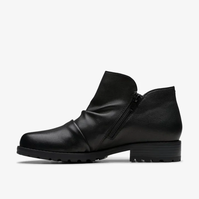 Women Nissini Top Waterproof Black Leather Clarks Boots and Booties