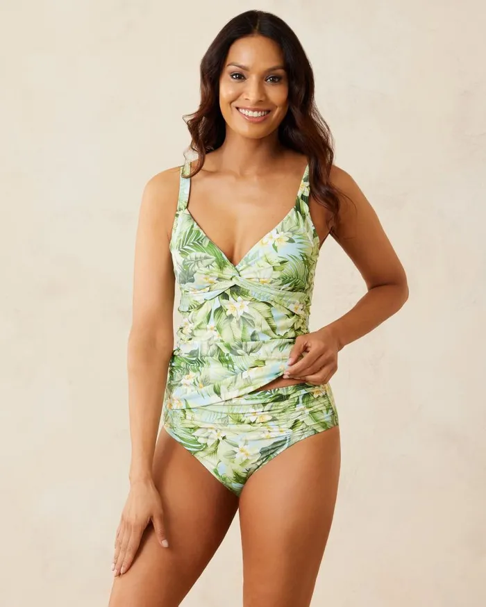 Women Summer Floral Underwire CrossBack Bikini Top Coral Coast Tommy Bahama Bikini Tops Women Summer Floral Underwire CrossBack Bikini Top Coral Coast Tommy Bahama Bikini Tops