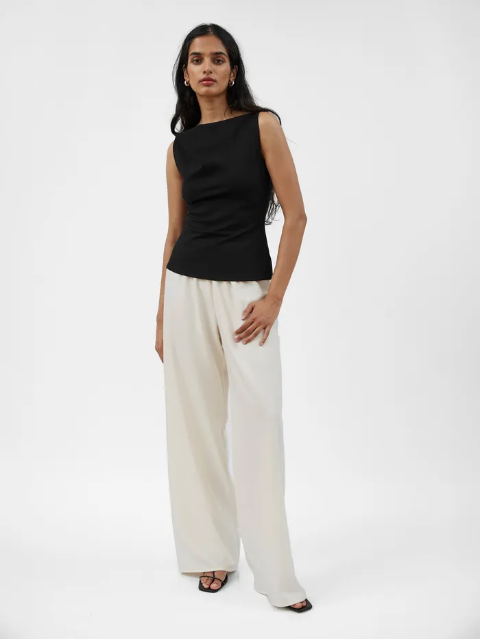 Women Tops The UNDONE Harris Tapper 8211 Bea Top in Black