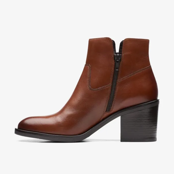 Women Valvestino Lo Dark Tan Leather Clarks Boots and Booties