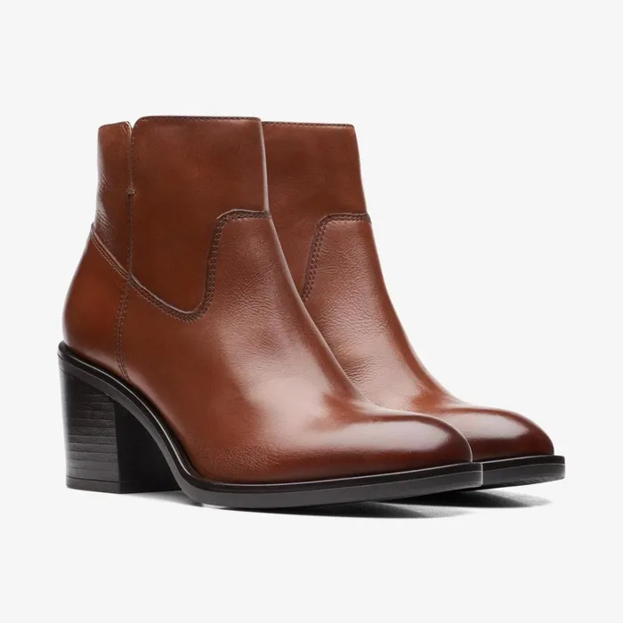 Women Valvestino Lo Dark Tan Leather Clarks Boots and Booties