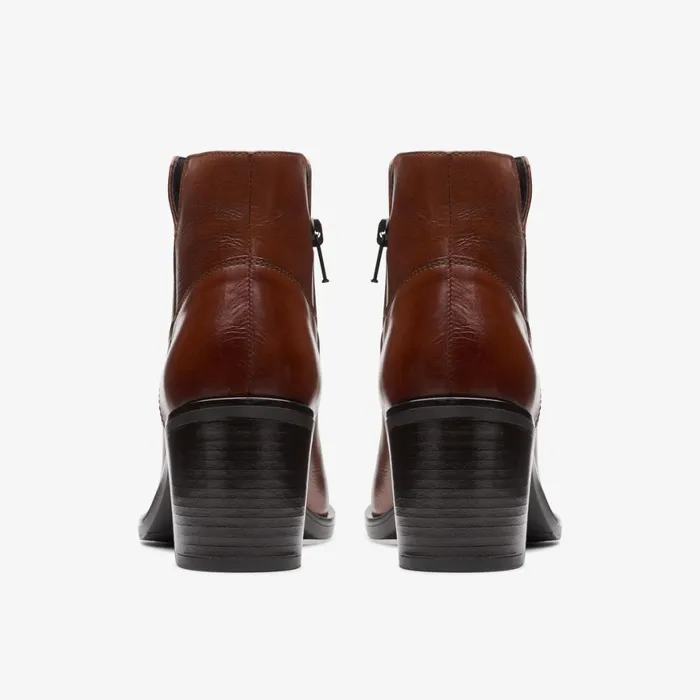 Women Valvestino Lo Dark Tan Leather Clarks Boots and Booties