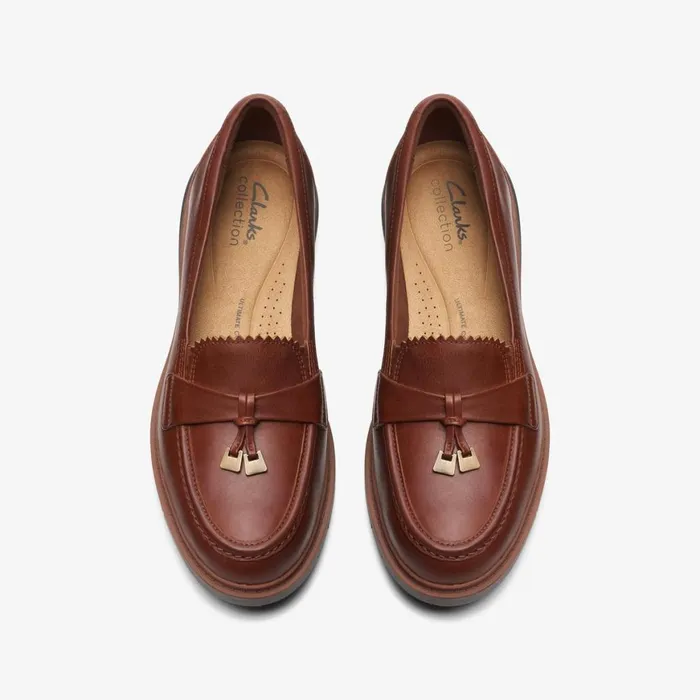 Women Westlynn Bella Tan Leather Clarks Loafers and Oxfords